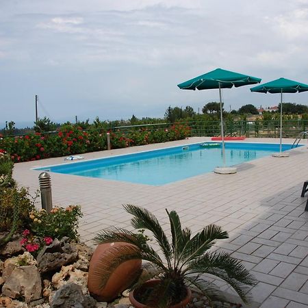Villa Chrysanthia Polis Exteriér fotografie