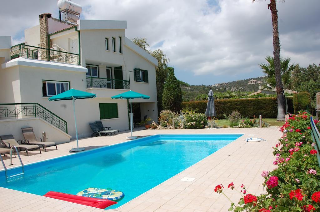 Villa Chrysanthia Polis Pokoj fotografie